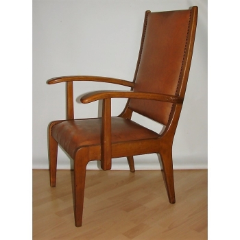 Stylowy fotel z lat 50 – eleganckie profilowane podłokietniki